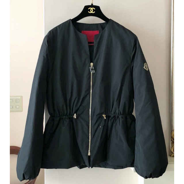 返品交換不可】 MONCLER 定価約25万 レアなネイビー モンクレール ガム