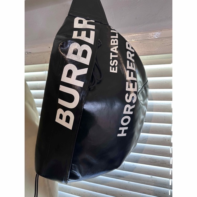 最新の激安 BURBERRY BURBERRY バッグ バムバッグ ホースフェリー ショルダーバッグ ブラック - ボディーバッグ 最新の激安 BURBERRY BURBERRY バッグ バムバッグ ホースフェリー ショルダーバッグ ブラック - ボディーバッグ
