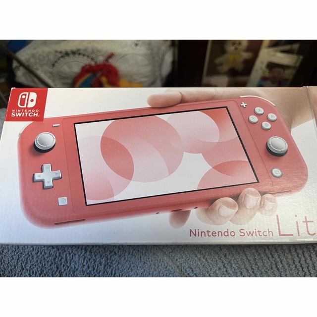Nintendo Switch Liteコーラルピンク