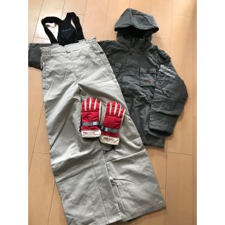 ニコル(NICOLE)の美品　スキーウェア上下＆手袋セット　150cm Nicole Sports(ウインタースポーツ)