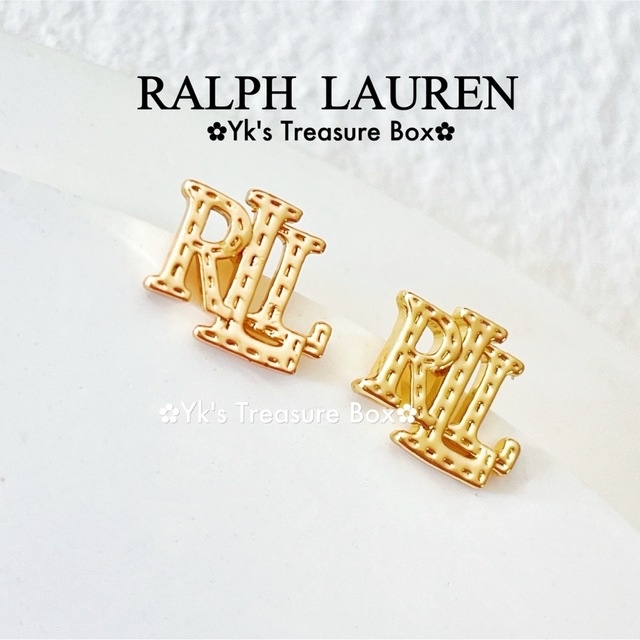 Ralph Lauren(ラルフローレン)のG305/RALPH LAUREN/ゴールドRLL ステッチロゴスタッドピアス レディースのアクセサリー(ピアス)の商品写真