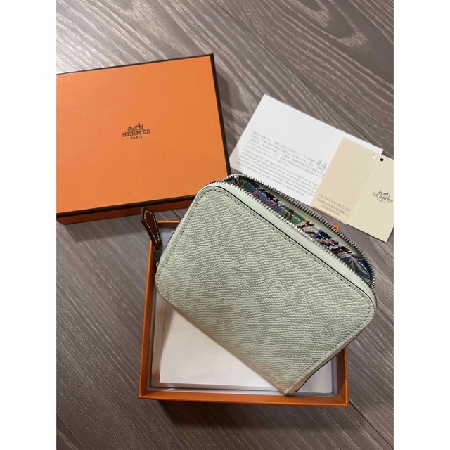 Hermes - 新品未使用 エルメス シルクインコンパクト 新色 ヴェールフィズ