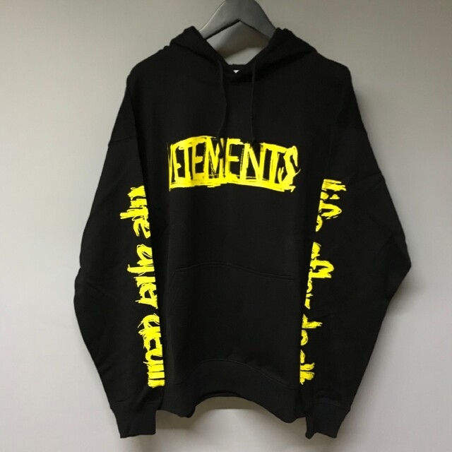 VETEMENTS ヴェトモン パーカー ブラック 【現品限り一斉値下げ