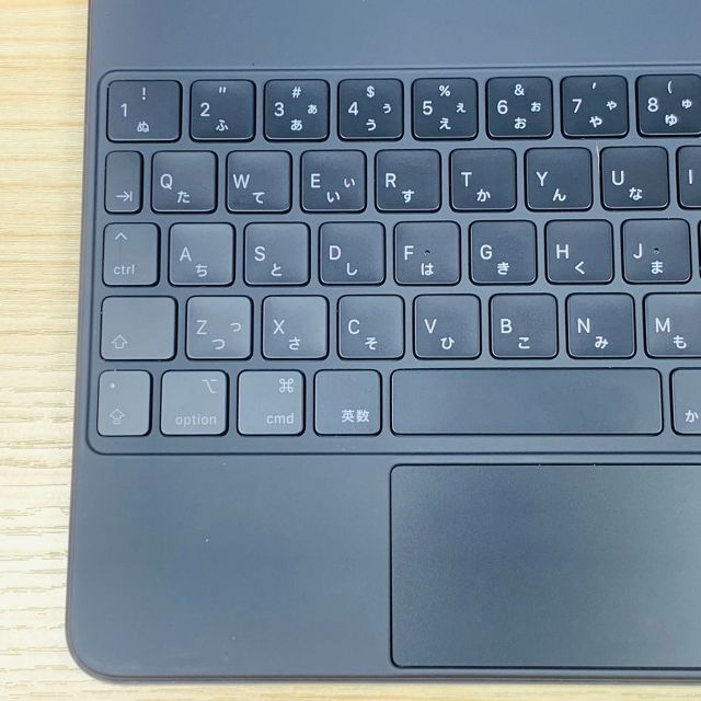 Apple(アップル)のApple iPad Magic Keyboard MXQT2J/A T231 スマホ/家電/カメラのPC/タブレット(PC周辺機器)の商品写真