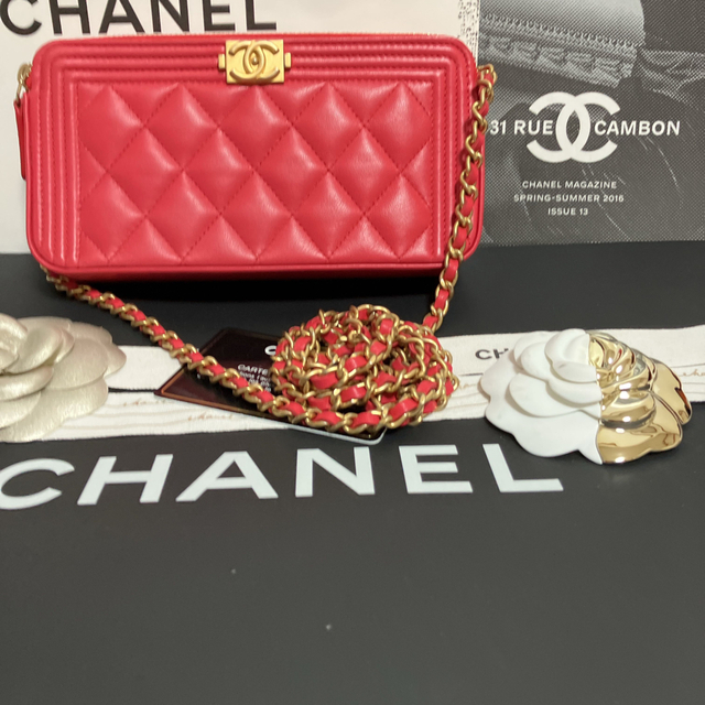 CHANEL(シャネル)の専用♡超美品★ シャネル ボーイシャネル チェーン ウォレット 正規品   レディースのバッグ(ショルダーバッグ)の商品写真