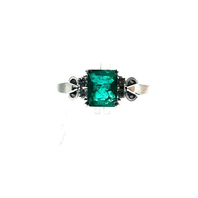 お手頃価格 8-1天然エメラルド リング PT900 0.07ct 天然ダイヤ 0.60ct