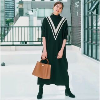 アドーア(ADORE)のrinさま専用⭐️VERY掲載❤️LE PHIL❤️ラインオーバーワンピース(ロングワンピース/マキシワンピース)