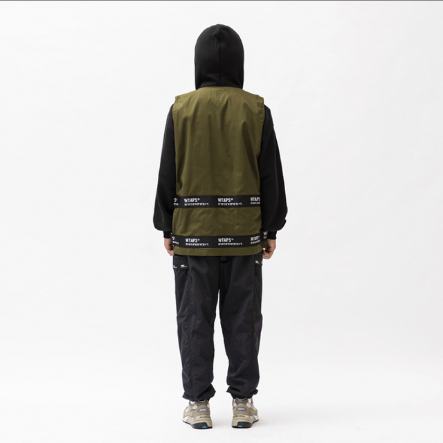 W)taps(ダブルタップス)のWtaps HAGGERZ VEST COTTON POPLIN XL早い物勝ち メンズのジャケット/アウター(その他)の商品写真