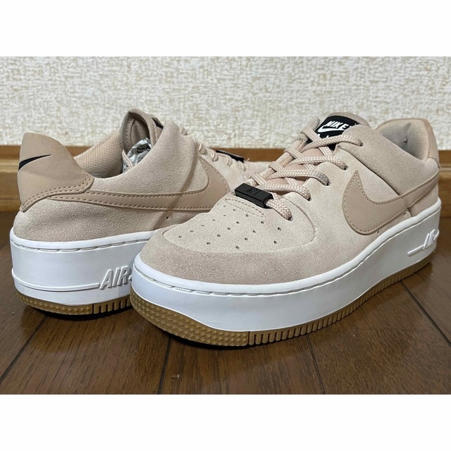 NIKE(ナイキ)のtama37様専用NIKEAIR FORCE 1 SAGE LOW 23.0cm レディースの靴/シューズ(スニーカー)の商品写真