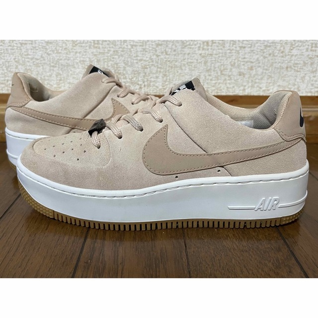 NIKE(ナイキ)のtama37様専用NIKEAIR FORCE 1 SAGE LOW 23.0cm レディースの靴/シューズ(スニーカー)の商品写真