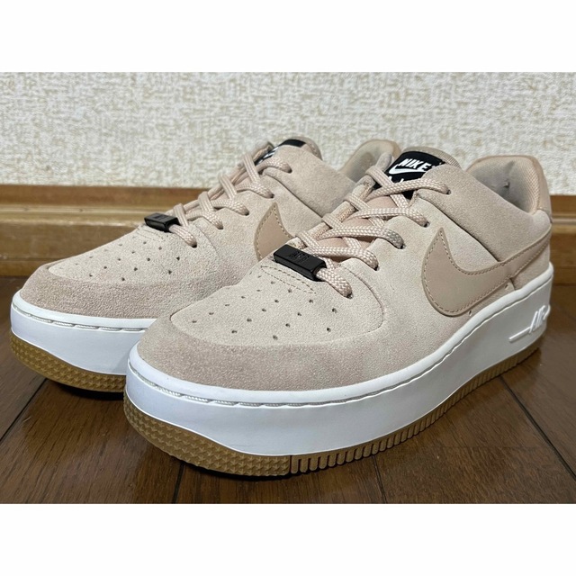 NIKE(ナイキ)のtama37様専用NIKEAIR FORCE 1 SAGE LOW 23.0cm レディースの靴/シューズ(スニーカー)の商品写真