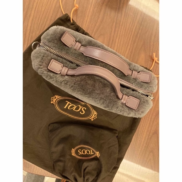 新品 TOD'S バッグ ショルダー ファー