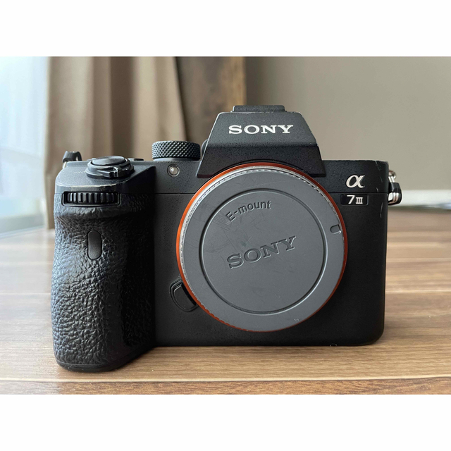 SONY(ソニー)のsony α7ⅲ 本体　中古　傷多数　センサークリーニング済み スマホ/家電/カメラのカメラ(ミラーレス一眼)の商品写真