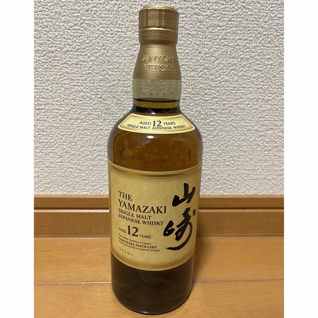 シングルモルトウイスキー 山崎 12年 700ml 瓶 食品/飲料/酒の酒(ウイスキー)の商品写真