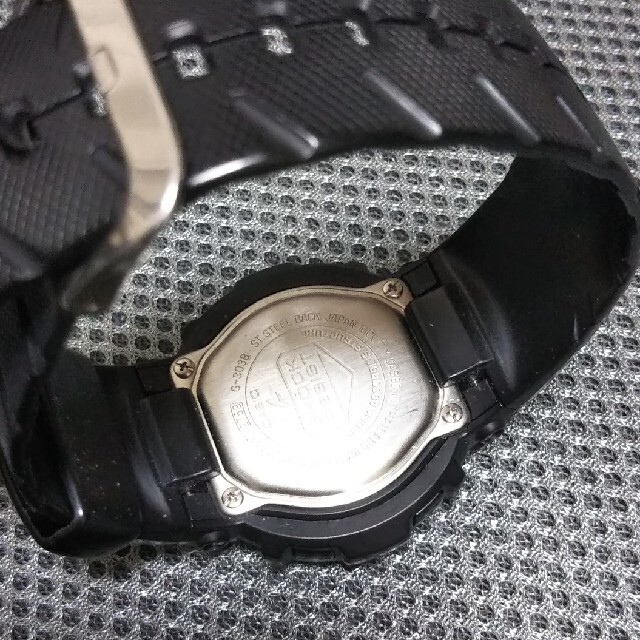 G-SHOCK(ジーショック)のヒロ様専用   カシオ G-SHOCK  G-303B スパイク メンズの時計(腕時計(アナログ))の商品写真