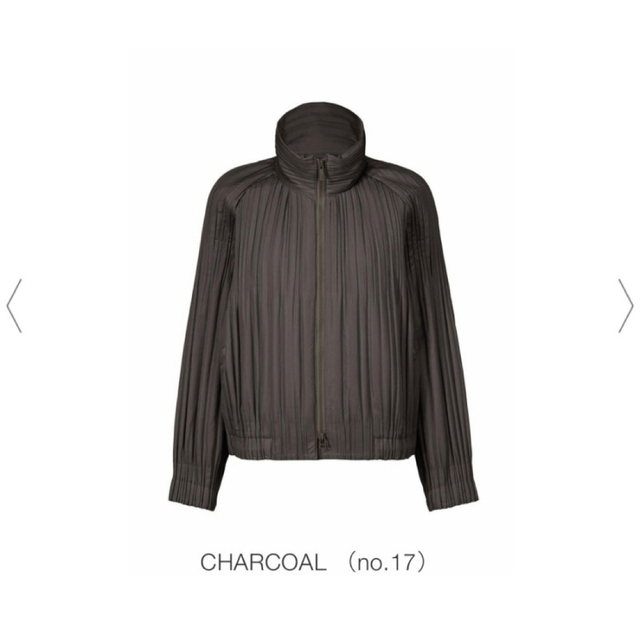 ISSEY MIYAKE - 未使用タグ付き ISSEY MIYAKE Padded pleats coatの