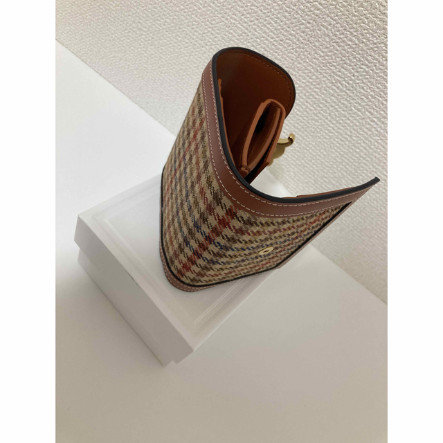 気質アップ】 CELINE セリーヌ スモールトリオンフウォレット 折り畳み