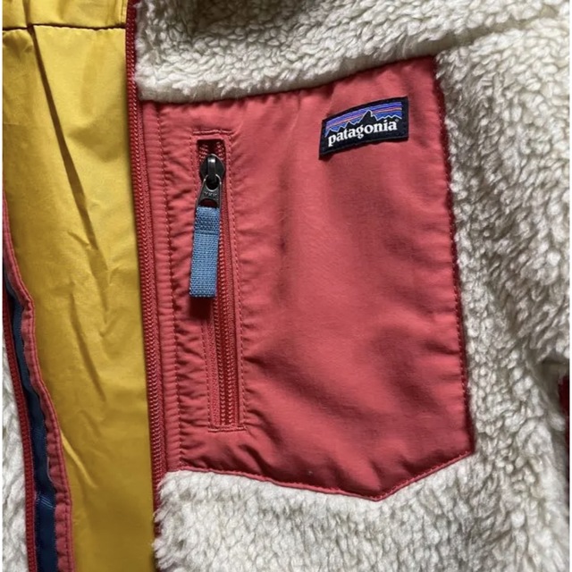 patagonia(パタゴニア)のパタゴニア　ボアジャケット　キッズXL レディースのジャケット/アウター(ダウンジャケット)の商品写真