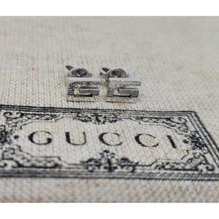 Gucci - 【廃盤美品】GUCCI K18WG 750 Gロゴ ピアス ホワイトゴールド