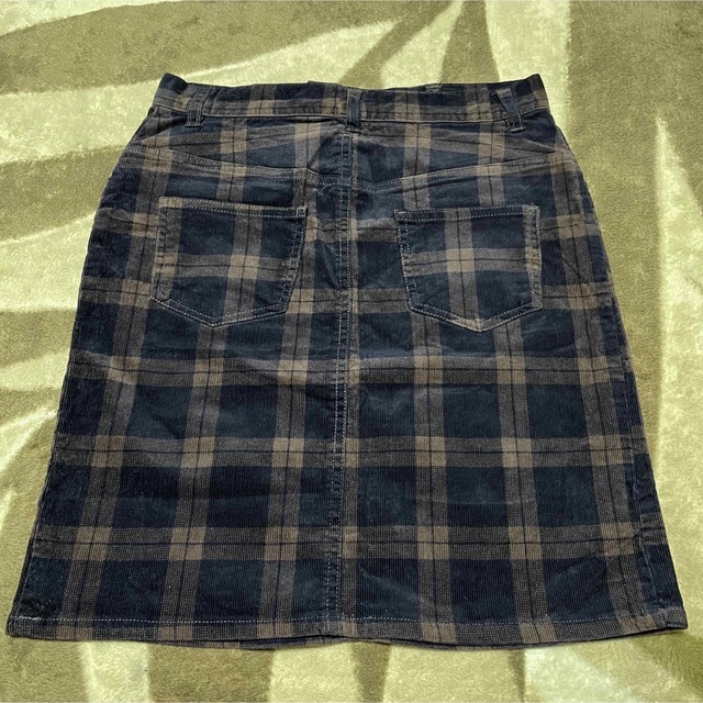 【美品】コーデュロイ　スカート　チェック　パープル　M レディース レディースのスカート(ひざ丈スカート)の商品写真