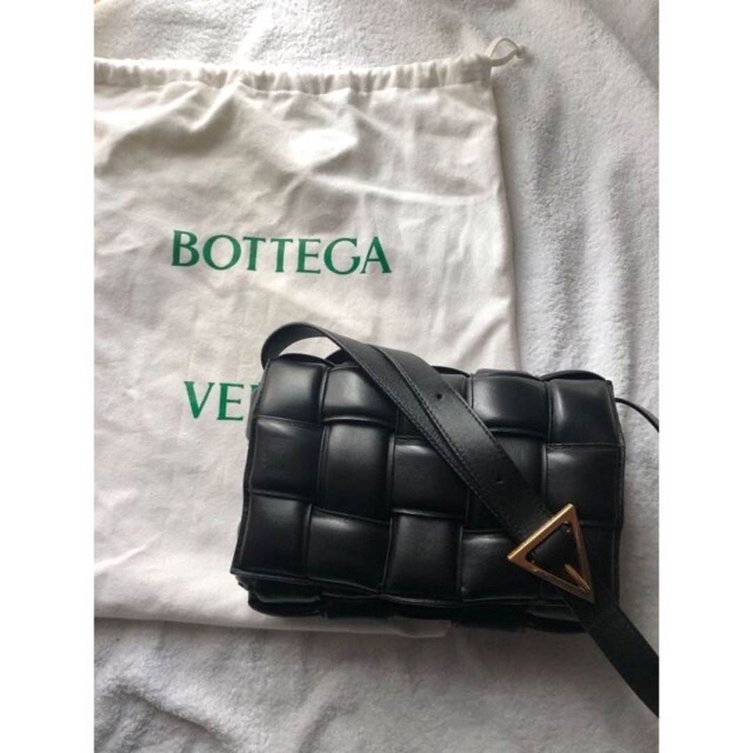 Bottega Veneta(ボッテガヴェネタ)のボッテガ　パデットカセット レディースのバッグ(ショルダーバッグ)の商品写真