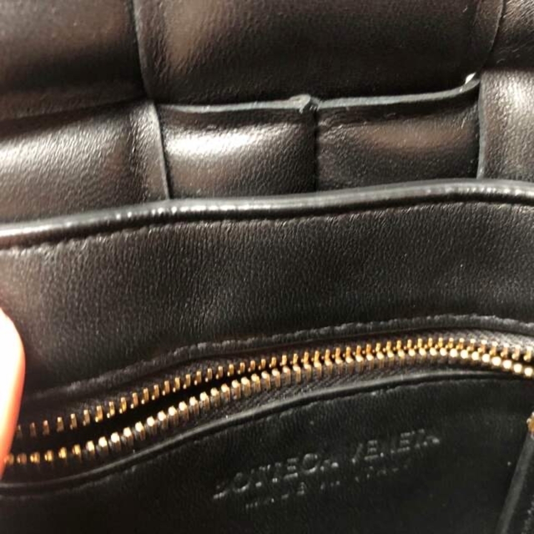 Bottega Veneta(ボッテガヴェネタ)のボッテガ　パデットカセット レディースのバッグ(ショルダーバッグ)の商品写真