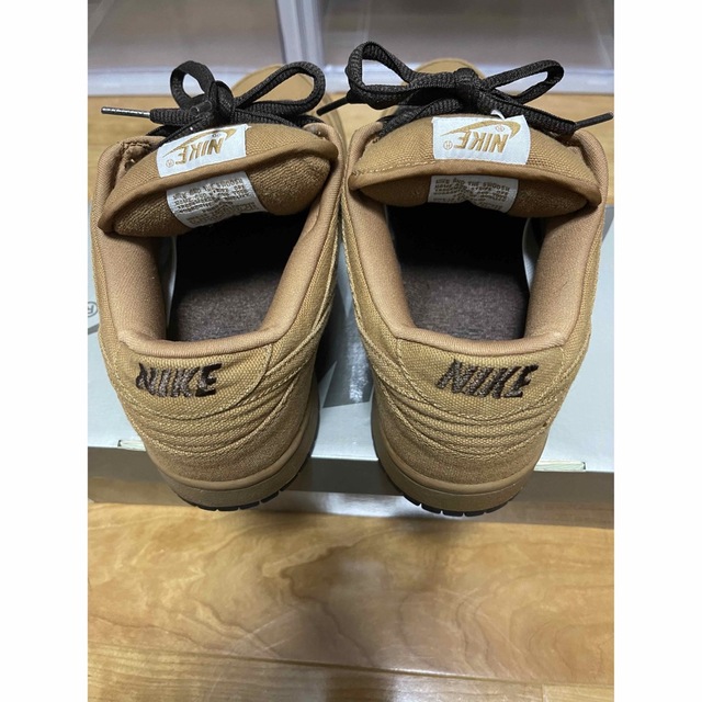 【銀箱】ナイキ SB ダンク ロー カーハート シェイル 27.5 メンズの靴/シューズ(スニーカー)の商品写真