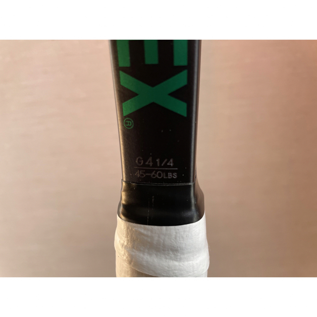 YONEX(ヨネックス)のYONEX VCORE PRO 100(G2) 2022 スポーツ/アウトドアのテニス(ラケット)の商品写真