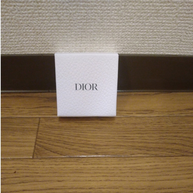 Dior(ディオール)のDIOR リングホルダー   未使用品 スマホ/家電/カメラのスマホアクセサリー(その他)の商品写真