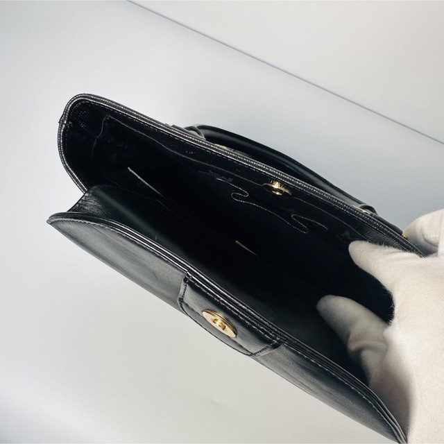 ☆ラスト1点限り☆ MCM ハンドバッグ レザー ゴールド ロゴ 人気 ☆ラスト1点限り☆ MCM ハンドバッグ レザー ゴールド ロゴ 人気