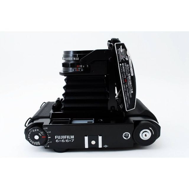 富士フイルム(フジフイルム)の13153 未使用品 保証付 FUJIFILM GF670 富士フィルム 中判 スマホ/家電/カメラのカメラ(フィルムカメラ)の商品写真