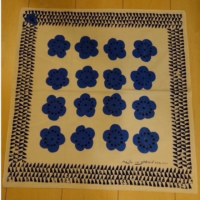 45R(フォーティファイブアール)の４５Ｒ　インディゴ捺染プリントバンダナ（梅） レディースのファッション小物(バンダナ/スカーフ)の商品写真