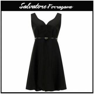 サルヴァトーレフェラガモ(Salvatore Ferragamo)のサルヴァトーレ・フェラガモ ブラックドレス/ワンピース(ひざ丈ワンピース)