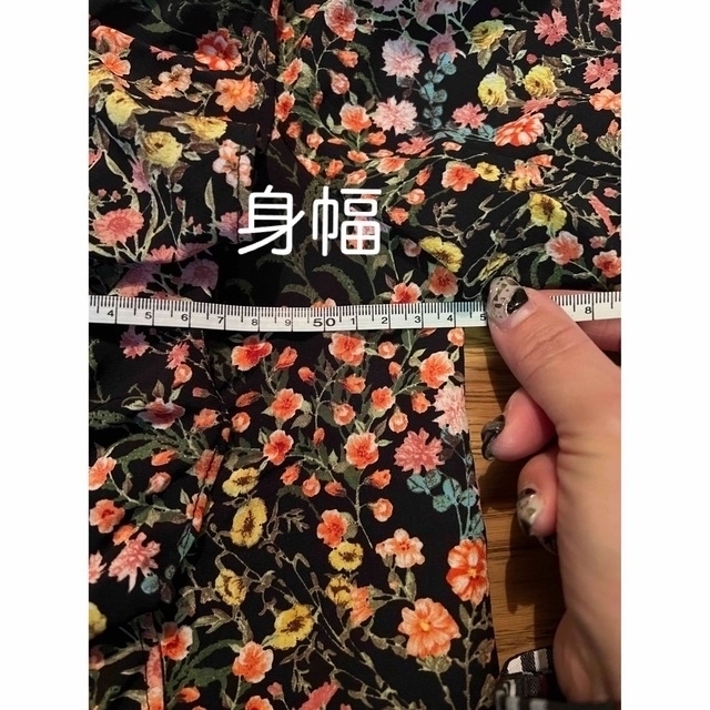 ZARA(ザラ)のお値下げ中✨ZARA花柄ブラウス レディースのトップス(シャツ/ブラウス(長袖/七分))の商品写真