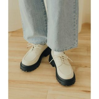 センスオブプレイスバイアーバンリサーチ(SENSE OF PLACE by URBAN RESEARCH)の【IVORY】レースアップボリュームソールシューズ(ローファー/革靴)