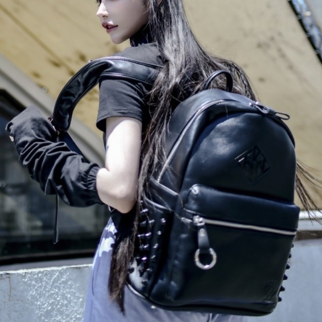 KRY】 KRYclothing「BACKPACK」リュック ブラックスタッズ-