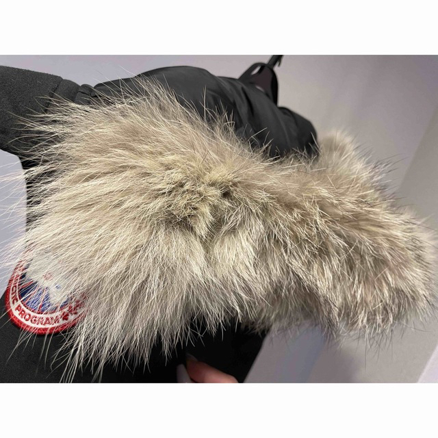 CANADA GOOSE(カナダグース)のカナダグース　レディース　ブラック レディースのジャケット/アウター(ダウンジャケット)の商品写真