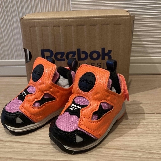 Reebok(リーボック)の新品　Reebok リーボック　ポンプフューリー キッズ/ベビー/マタニティのベビー靴/シューズ(~14cm)(スニーカー)の商品写真