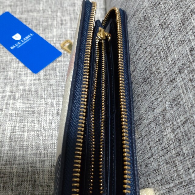 BURBERRY BLUE LABEL(バーバリーブルーレーベル)のBURBERRY財布 レディースのファッション小物(財布)の商品写真