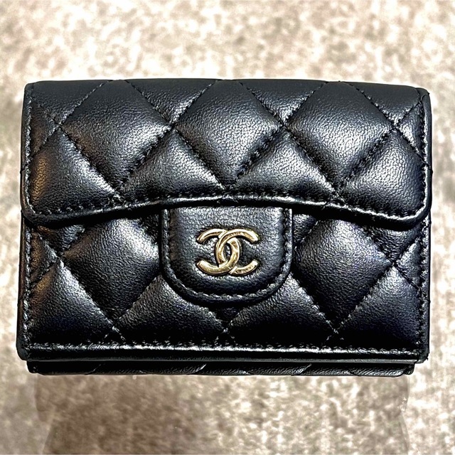 【CHANEL】クラシック スモール フラップ ウォレット ブラック