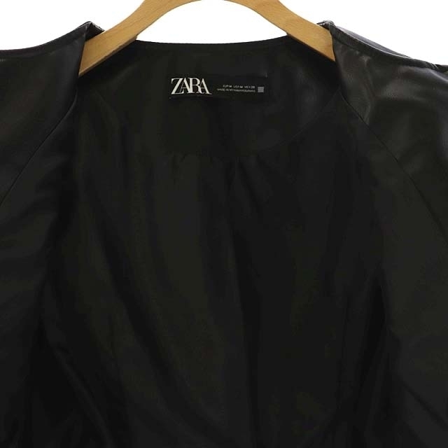 ZARA(ザラ)のザラ ZARA フェイクレザー 裾フレア ジップジャケット ノーカラージャケット レディースのジャケット/アウター(ブルゾン)の商品写真