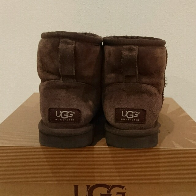 UGG(アグ)のあーたんさん専用★UGG ムートンブーツ   ダークブラウン  24,0㎝ レディースの靴/シューズ(ブーツ)の商品写真