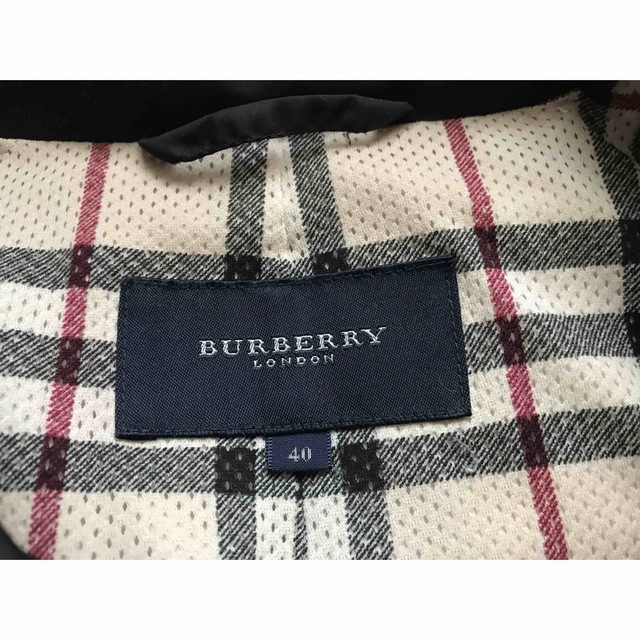 BURBERRY(バーバリー)のななみこうさぎ様　専用　バーバリーロンドン　薄手ダウン レディースのジャケット/アウター(ダウンジャケット)の商品写真