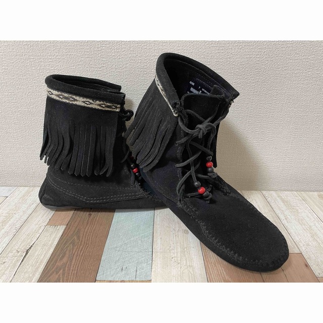 Minnetonka(ミネトンカ)のミネトンカ フリンジブーツ7(24cm程度) レディースの靴/シューズ(ブーツ)の商品写真