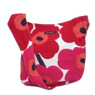 マリメッコ(marimekko)のマリメッコ ショルダーバッグ クロスボディ CLOVER ウニッコ柄 斜め掛け(ショルダーバッグ)