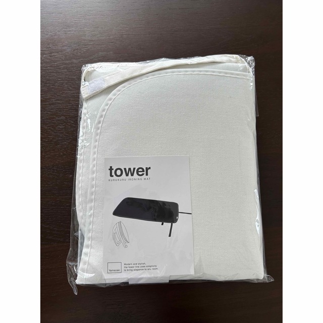 タワー　tower くるくるアインロンマット ホワイト スマホ/家電/カメラの生活家電(アイロン)の商品写真