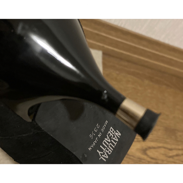 NATURAL BEAUTY(ナチュラルビューティー)のナチュラルビューティー パンプス ラメ 黒 ブラック 23.5cm レディースの靴/シューズ(ハイヒール/パンプス)の商品写真