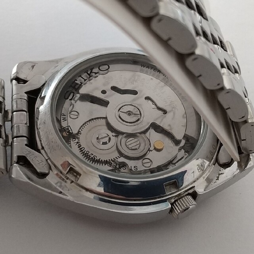 SEIKO(セイコー)の【金鯱様　専用】SEIKO 5 腕時計 自動巻 裏スケルトン  シルバー メンズの時計(腕時計(アナログ))の商品写真