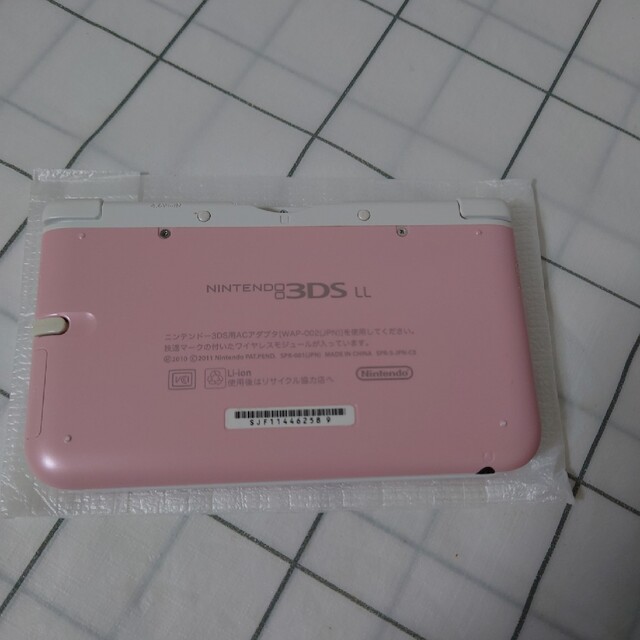 ニンテンドー3DS(ニンテンドー3DS)のニンテンドー3DS LL ピンク×ホワイト外装美品 エンタメ/ホビーのゲームソフト/ゲーム機本体(携帯用ゲーム機本体)の商品写真