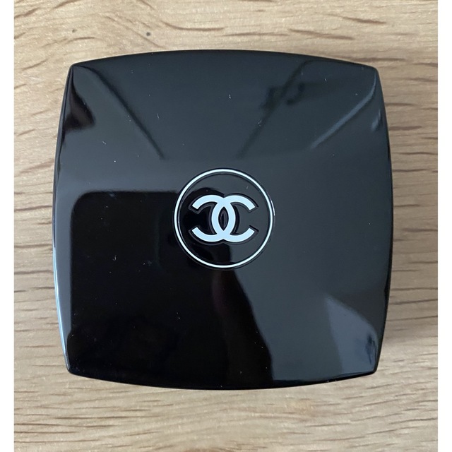 CHANEL(シャネル)のCHANEL シャネル アイシャドウ コスメ/美容のベースメイク/化粧品(アイシャドウ)の商品写真